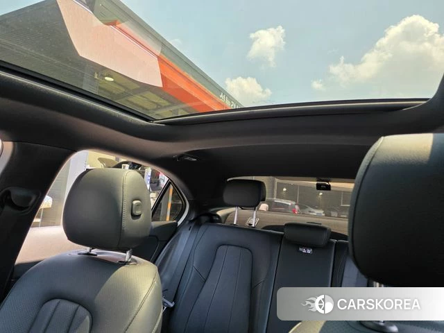 Mercedes-Benz A-Class W177 2021 Белый из Кореи, фото 2