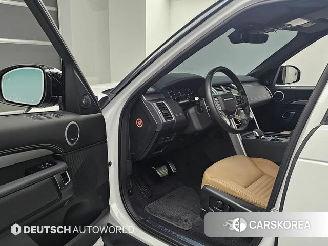 Land Rover Discovery 5 2025 Белый из Кореи, фото 2
