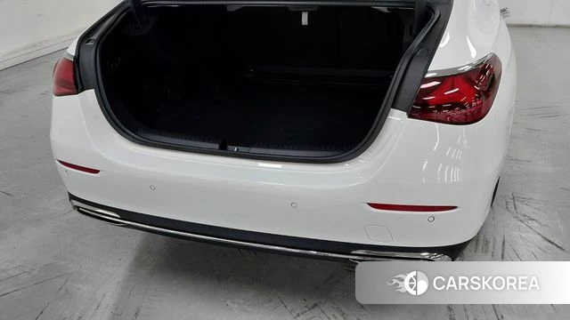 Mercedes-Benz E-Class W214 2025 Белый из Кореи, фото 2