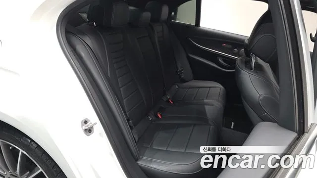 Mercedes-Benz E-Class W213 2022 Белый из Кореи, фото 2