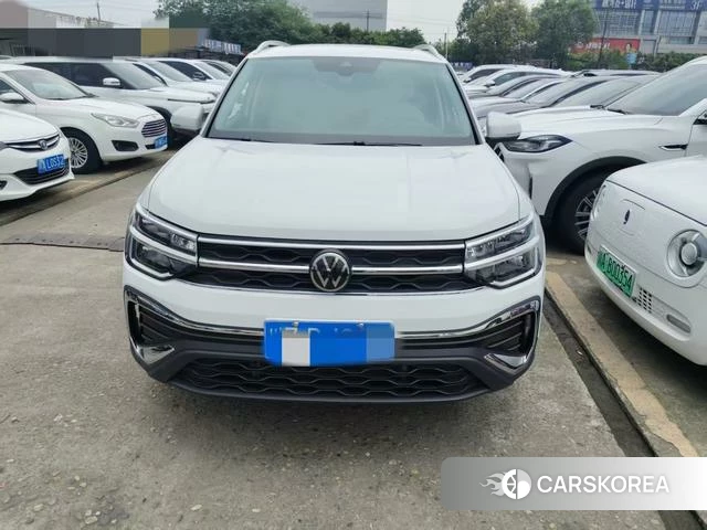 Volkswagen Tuyue 2023 Белый из Китая, фото 2