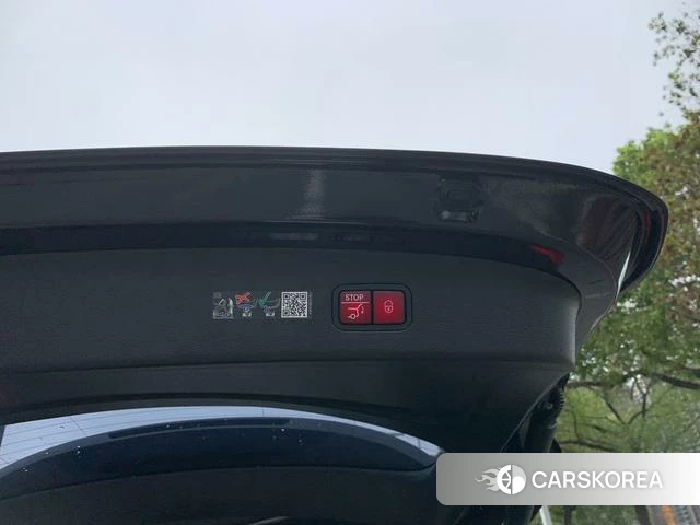Mercedes-Benz GLC 2024 Черный из Китая, фото 2