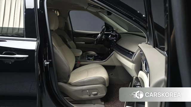 Kia Carnival 4th generation 2021 Черный из Кореи, фото 2