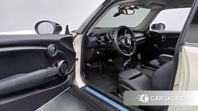 Mini Cooper 2020 Жемчужный цвет из Кореи, фото 2