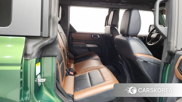 Ford Bronco 6th Generation 2022 Зеленый из Кореи, фото 2