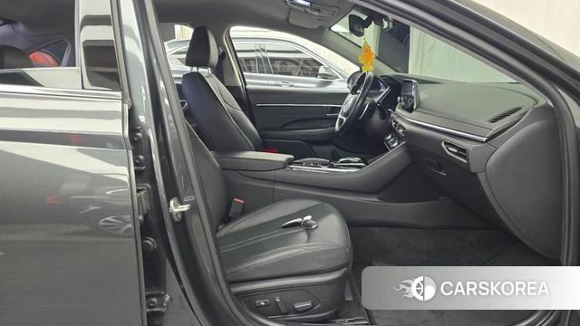 Hyundai Sonata (DN8) 2022 Серый из Кореи, фото 2