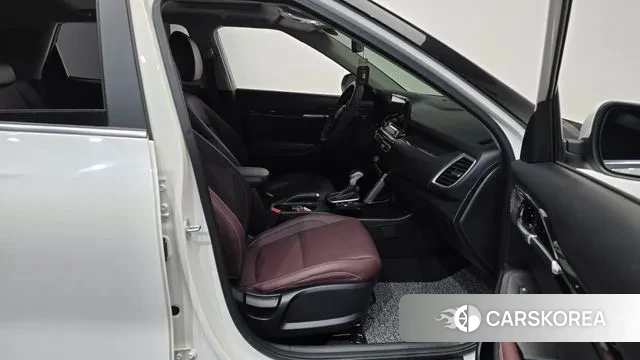 Kia Seltos 2022 Белый из Кореи, фото 2