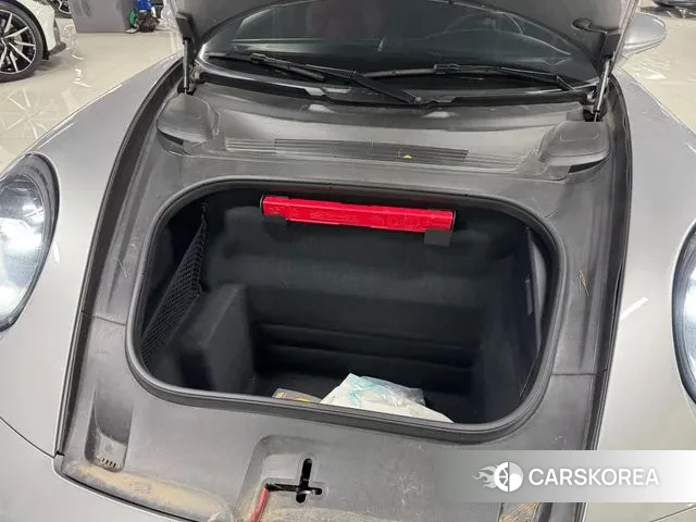 Porsche 911(992) 2022 Серебристо-серый из Кореи, фото 2