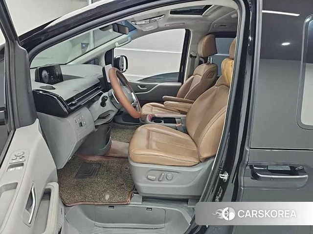 Hyundai Staria 2021 Черный из Кореи, фото 2
