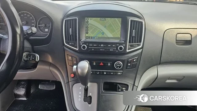 Hyundai The New Grand Starex 2019 Желтый из Кореи, фото 2