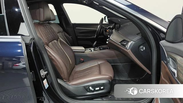 BMW 6 Series GT (G32) 2019 Черный из Кореи, фото 2