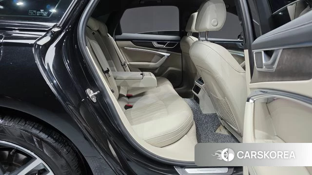 Audi A6 (C8) 2021 Черный из Кореи, фото 2