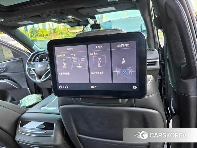 Cadillac Escalade 5th Generation 2021 Черный из Кореи, фото 2