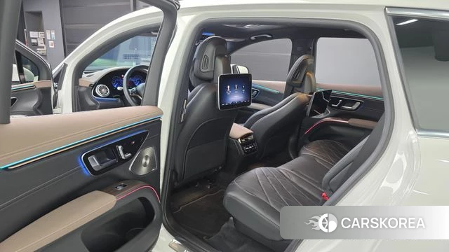 Mercedes-Benz EQS SUV X296 2023 Белый из Кореи, фото 2