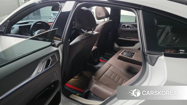 BMW i4 2023 Белый из Кореи, фото 2