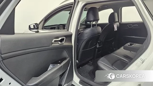 Kia Sportage 5th Generation 2022 Белый из Кореи, фото 2