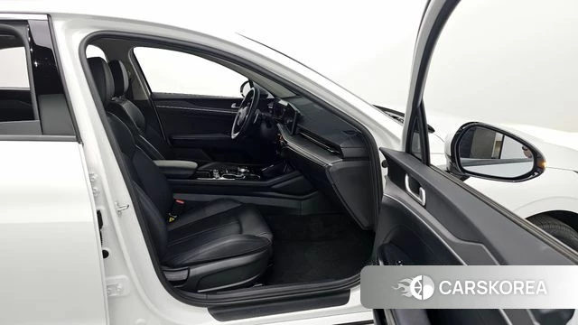 Kia The New K5 3rd generation 2023 Белый из Кореи, фото 2