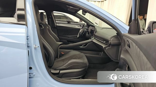 Hyundai The New Avante (CN7) 2025 Небесно-голубой из Кореи, фото 2