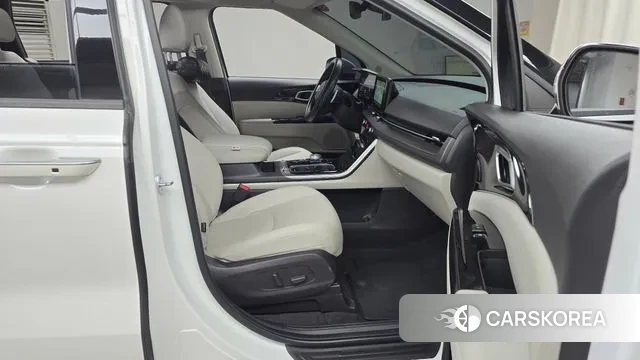 Kia Carnival 4th generation 2023 Белый из Кореи, фото 2