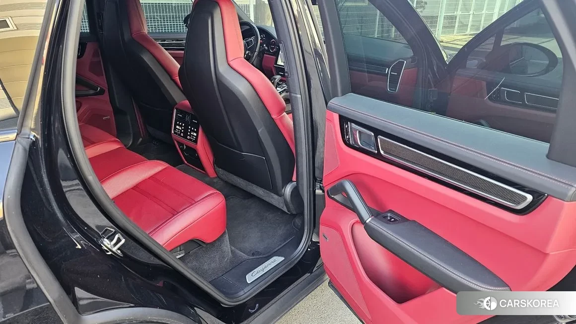 Porsche Cayenne (PO536) 2019 Черный из Кореи, фото 2