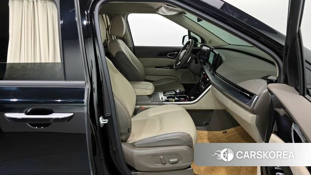 Kia Carnival 4th generation 2023 Черный из Кореи, фото 2