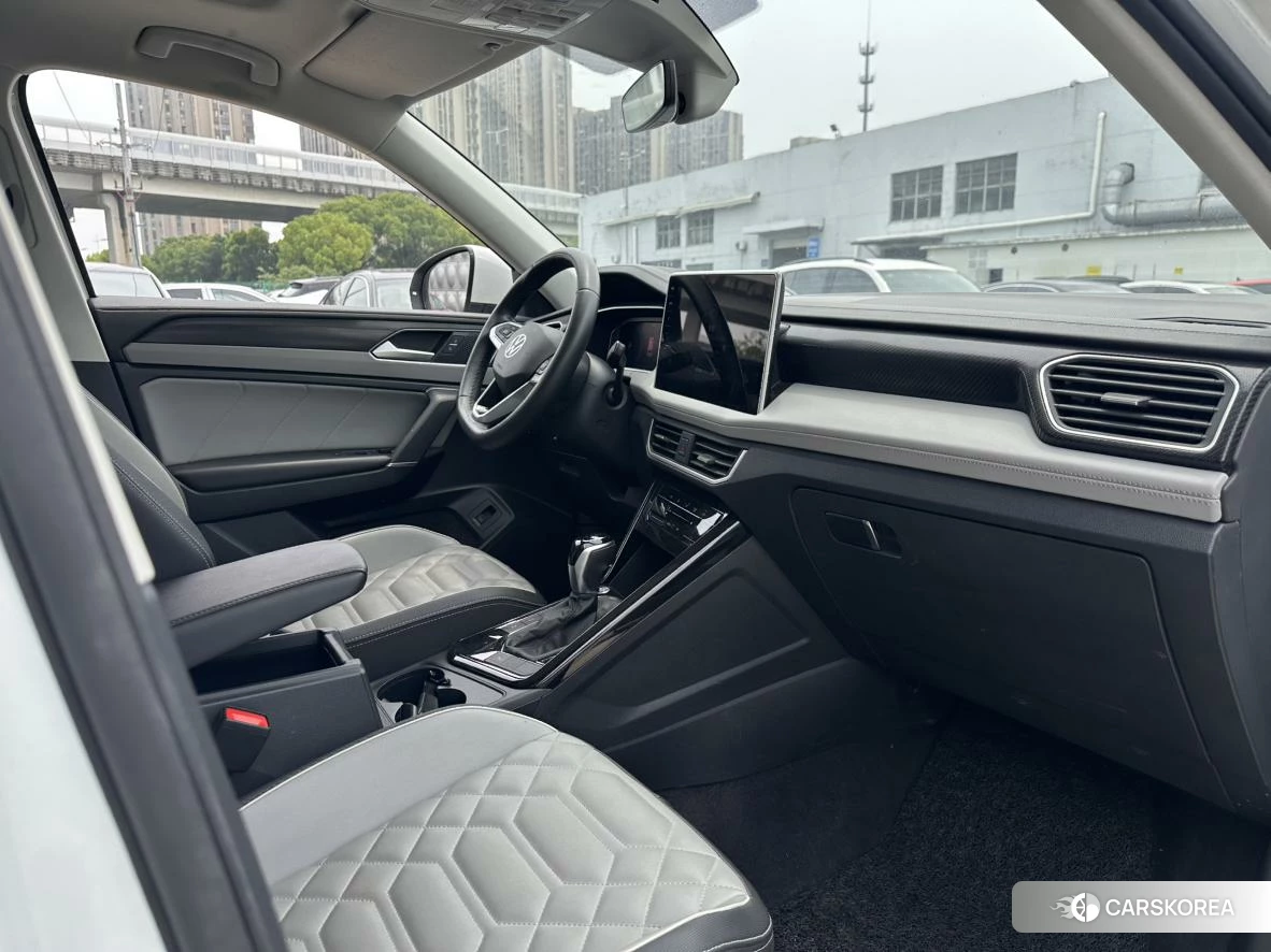 Volkswagen Tanyue 2023 Белый из Китая, фото 2