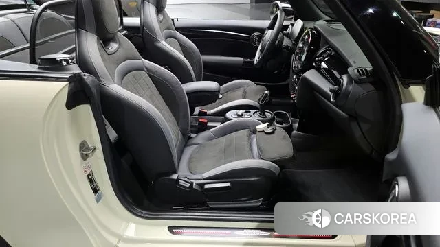 Mini Cooper S Convertible 2021 Жемчужный цвет из Кореи, фото 2