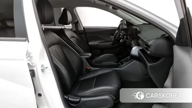 Hyundai Kona (SX2) 2023 Белый из Кореи, фото 2