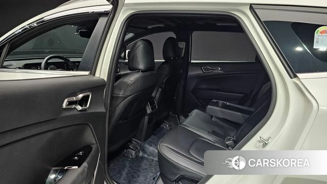 Kia Sportage 5th Generation 2024 Белый из Кореи, фото 2