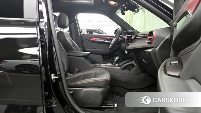 Chevrolet (GM Daewoo) The New Trail Blazer 2024 Черный из Кореи, фото 2