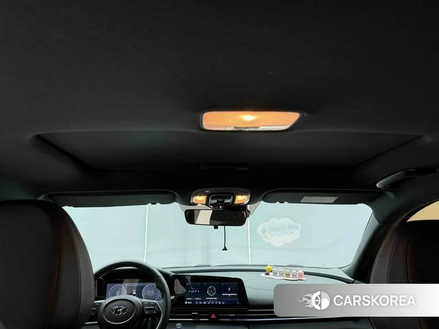 Hyundai Elantra 2023 Белый из Китая, фото 2