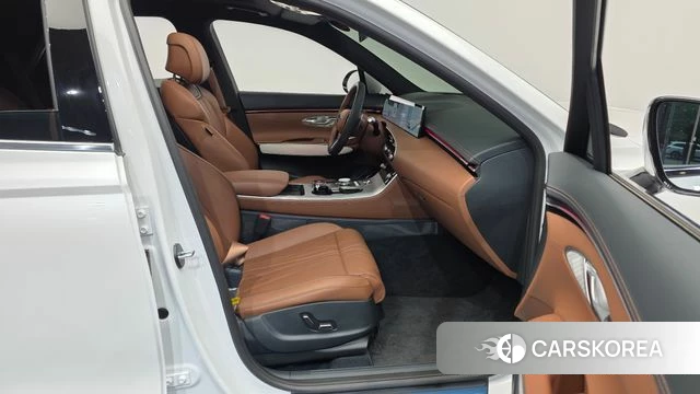 Genesis GV70 2026 Белый из Кореи, фото 2
