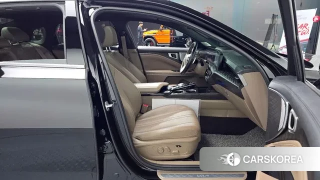 Kia K8 2023 Черный из Кореи, фото 2