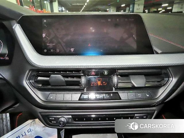BMW 1 Series (F40) 2020 Серый из Кореи, фото 2