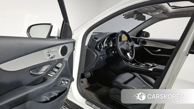 Mercedes-Benz GLC-Class X253 2019 Белый из Кореи, фото 2