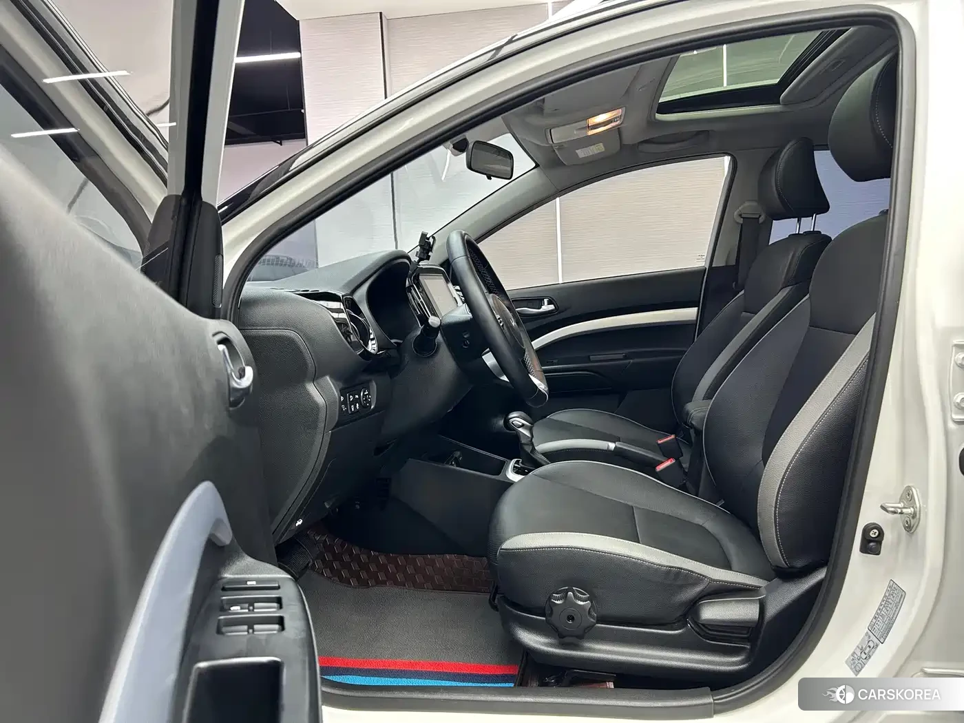 Kia KX1 2022 Белый из Китая, фото 2