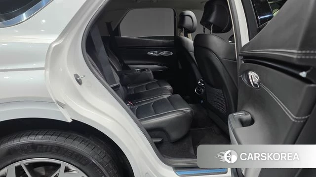 Genesis GV70 2022 Белый из Кореи, фото 2