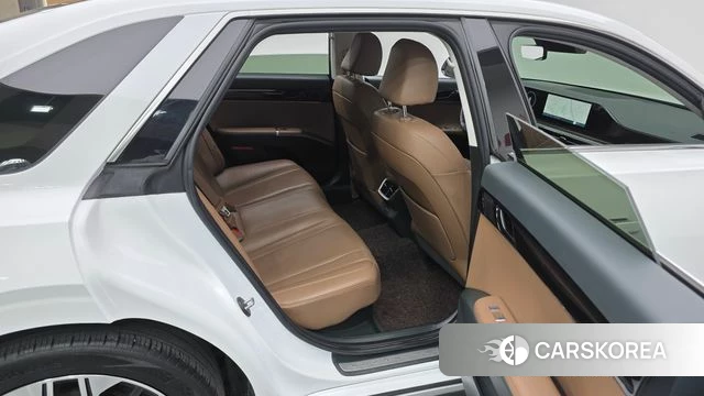 Hyundai Grandeur Hybrid (GN7) 2023 Белый из Кореи, фото 2