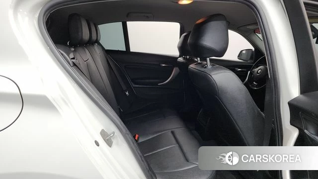 BMW 1 Series (F20) 2018 Белый из Кореи, фото 2