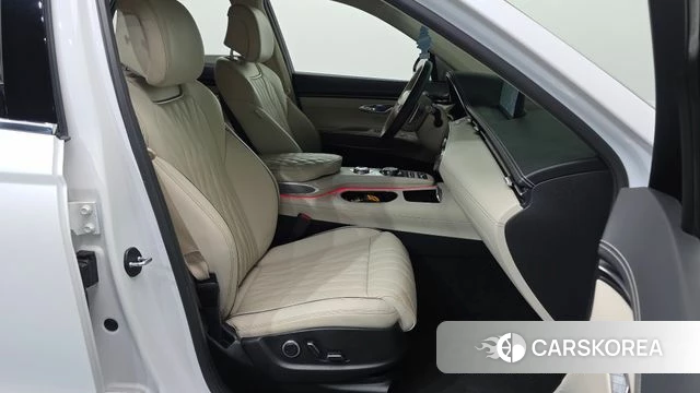 Genesis GV70 2021 Белый из Кореи, фото 2