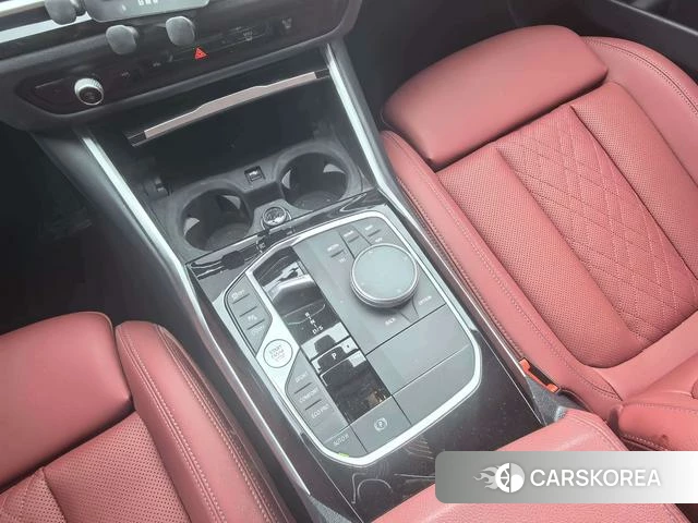BMW 3 series 2023 Белый из Китая, фото 2