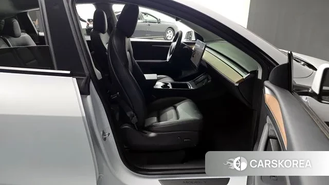 Tesla Model Y 2022 Белый из Кореи, фото 2