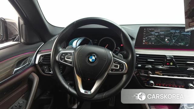 BMW 5 Series (G30) 2018 Серый из Кореи, фото 2
