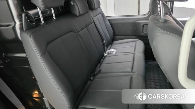 Hyundai Staria 2023 Серый из Кореи, фото 2