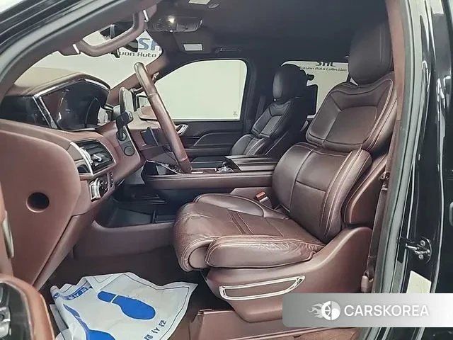 Lincoln Navigator 4th generation 2020 Черный из Кореи, фото 2