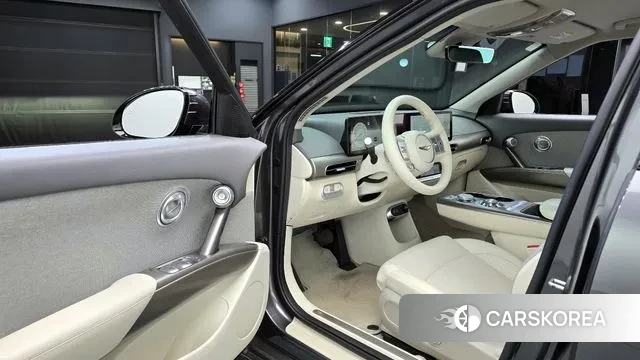 Genesis GV60 2023 Серый из Кореи, фото 2