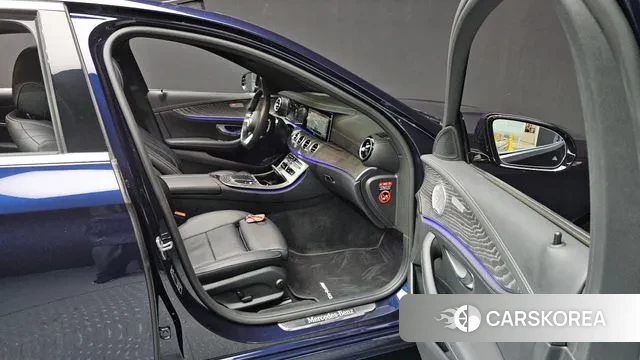 Mercedes-Benz E-Class W213 2020 Синий из Кореи, фото 2