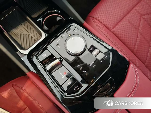 BMW 5 series 2025 Белый из Китая, фото 2