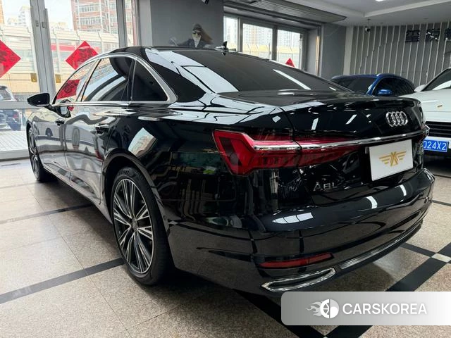 Audi A6L 2021 Черный из Китая, фото 2