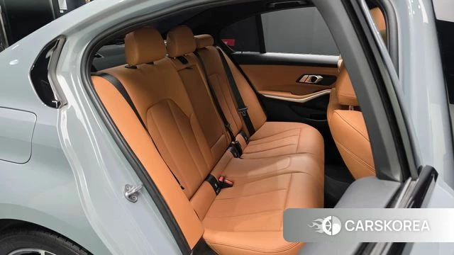 BMW 3 Series (G20) 2023 Серебристо-серый из Кореи, фото 2